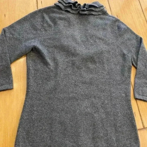 Cashmere Gray Sweater, size large, excellent condition - Picture 2 of 11